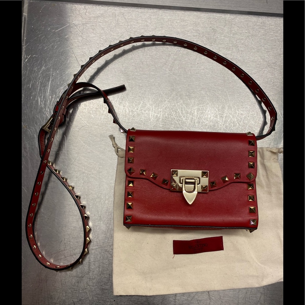 VALENTINO GARAVANI CROSSBODY JUST LIKE NEW